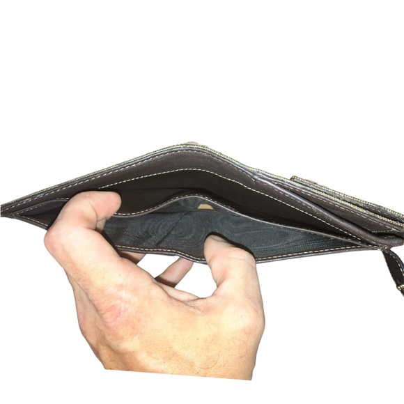 Gucci Brown and Gold Vintage Coated Canvas and Leather Mens Wallet with Crest - Picture 10 of 10